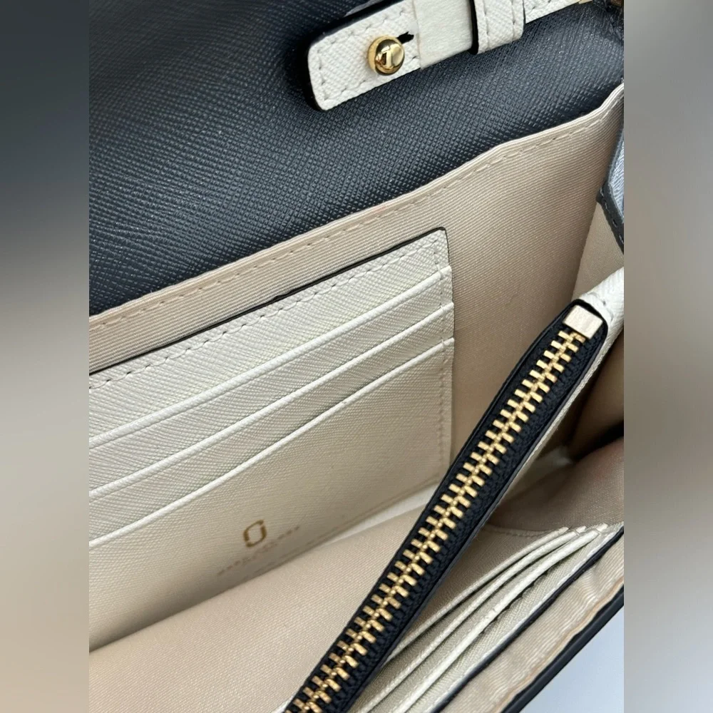 Marc Jacobs Snapshot Wallet On Chain - Picture 5 of 10